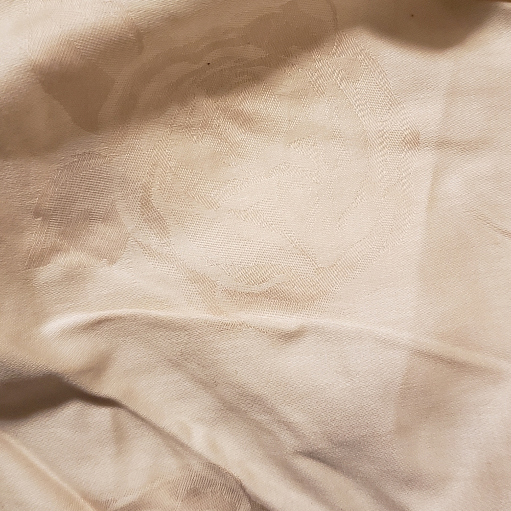 NWT Blush Bedskirt (fits Full Size Bed) - Picture 2 of 3